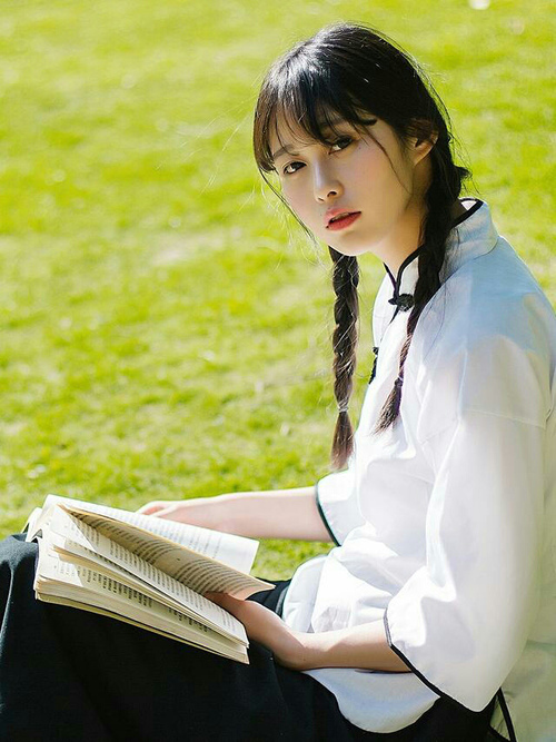 “西甲明星飙技连连，场上演出精彩纷呈”，西甲巨星