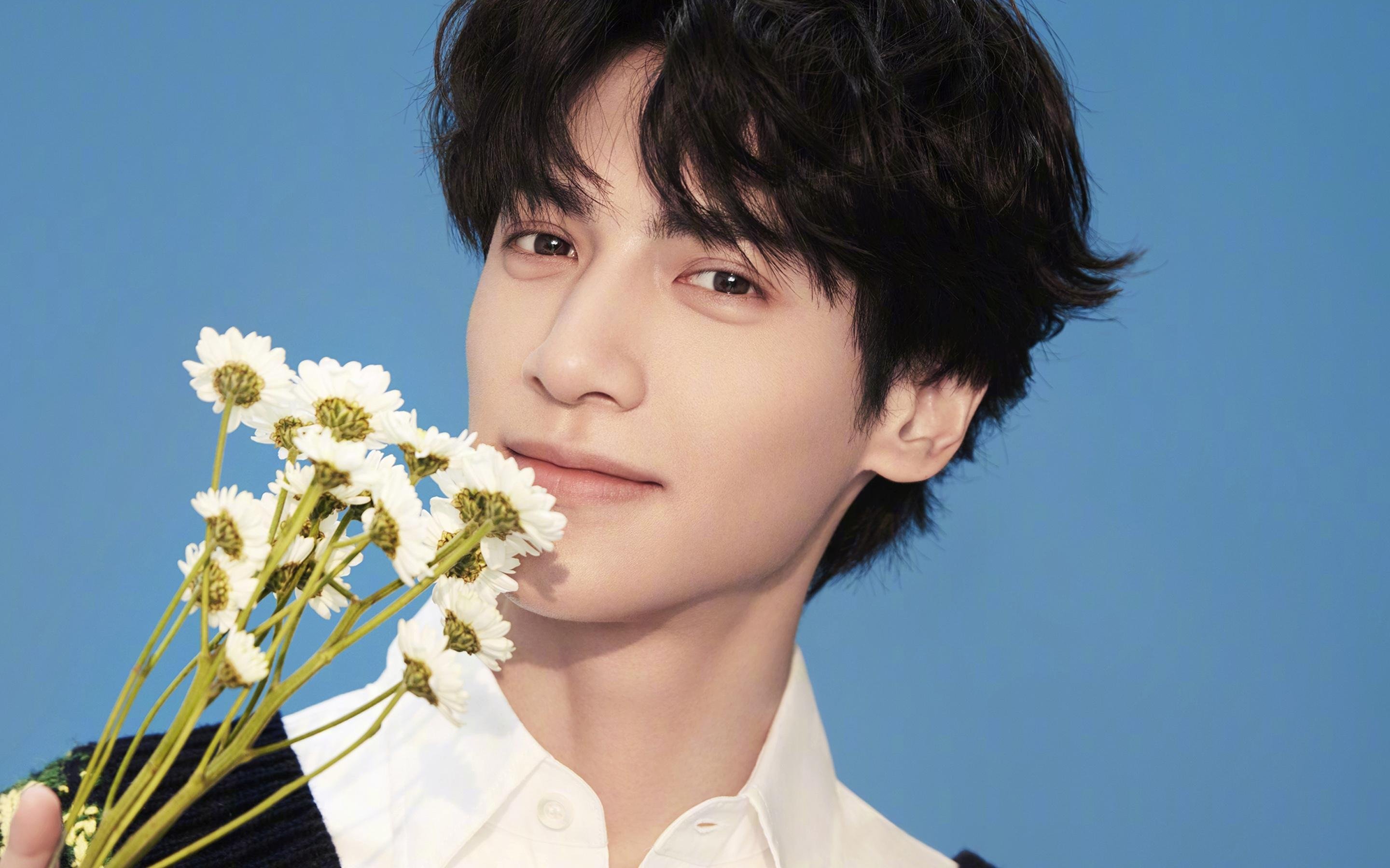 开云kaiyun-上海队连续三场连胜，士气高涨冲击冠军，上海队夺冠阵容